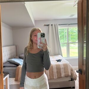 Gray Long Sleeve Crop Top